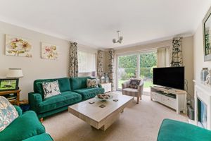 Lounge- click for photo gallery